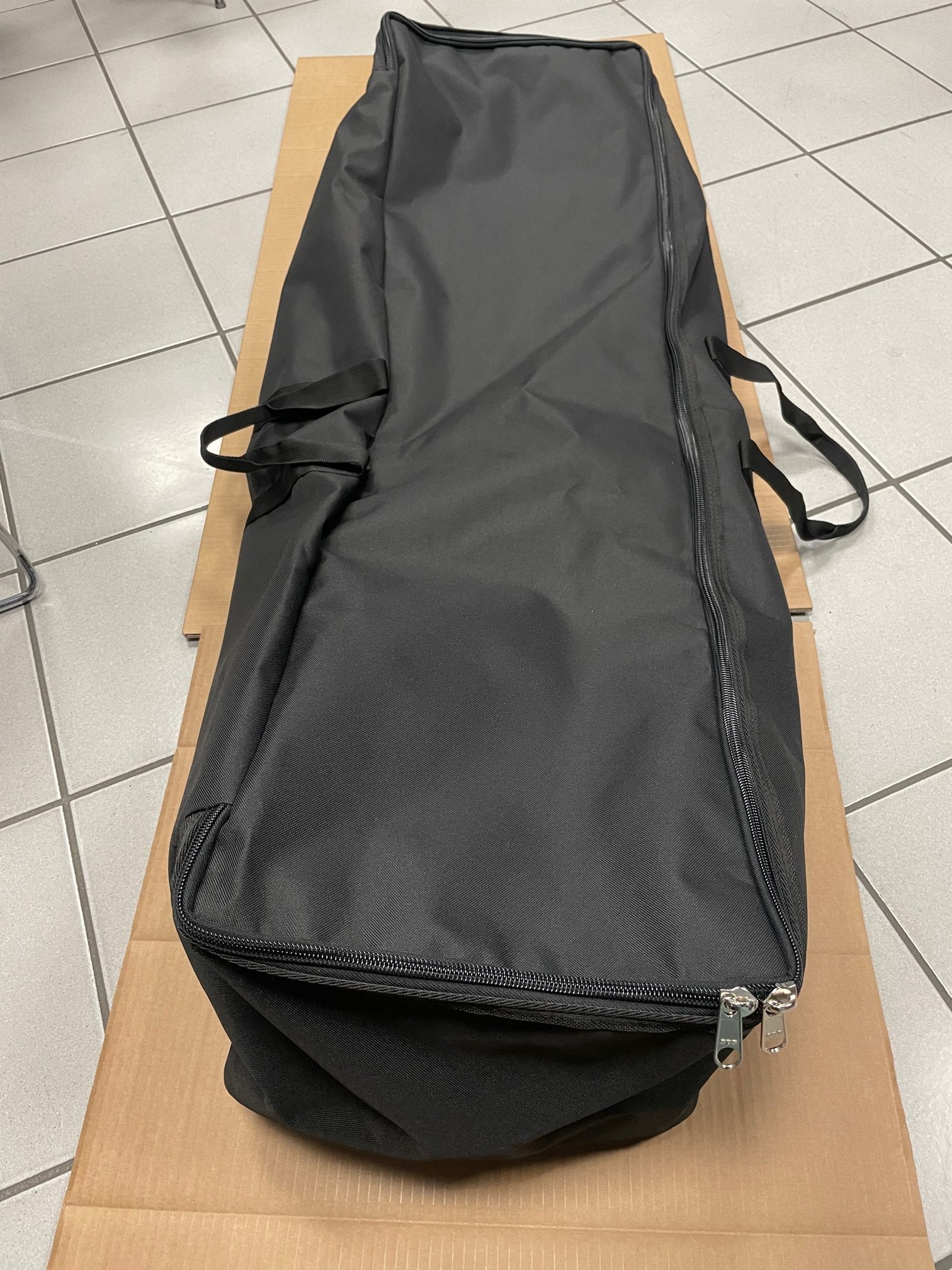 Écran de projection sur cadre ZEN SCREEN